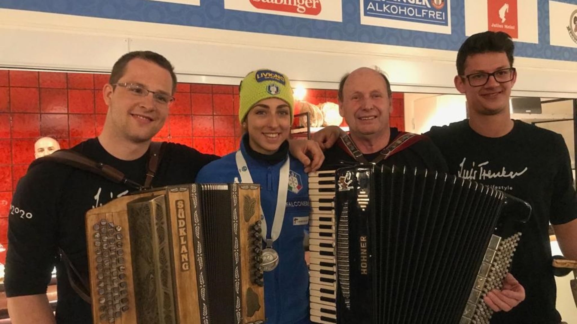 13.03.2019 - Lisa Vittozzi celebrated her first indivdual medal at the Antholz House.