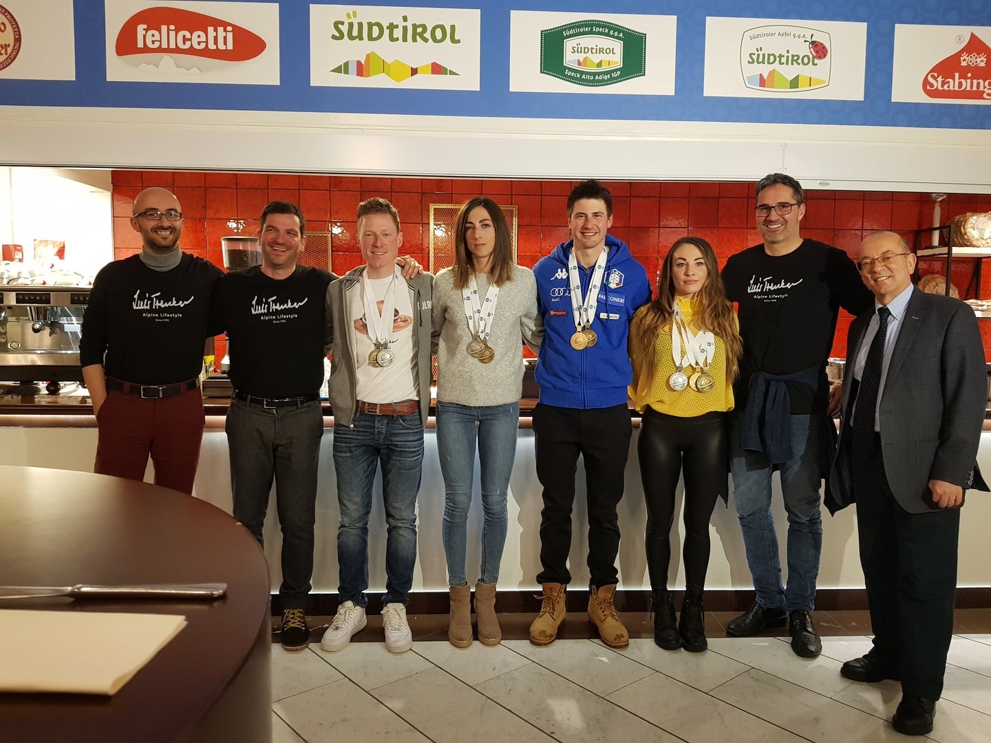 17.03.2019 - Grande festa finale all'Antholz House con tutte le medaglie italiane del Mondiale di Östersund